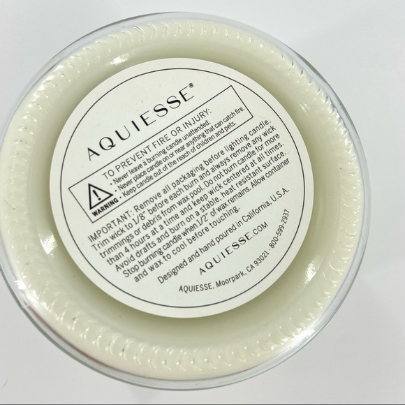 AQUIESSE Grapefruit Acai Luxury Scented Glass Jar Candle 10.5 Ounce NEW - Picture 3 of 3